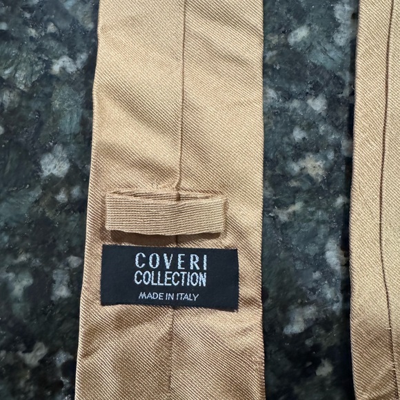 Coveri Collection Men’s Gold 100% Silk Necktie - Picture 2 of 7
